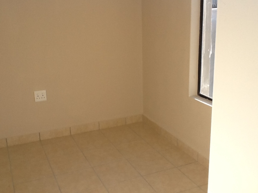 To Let 2 Bedroom Property for Rent in Burgundy Estate Western Cape